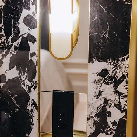 Marble Apartment *